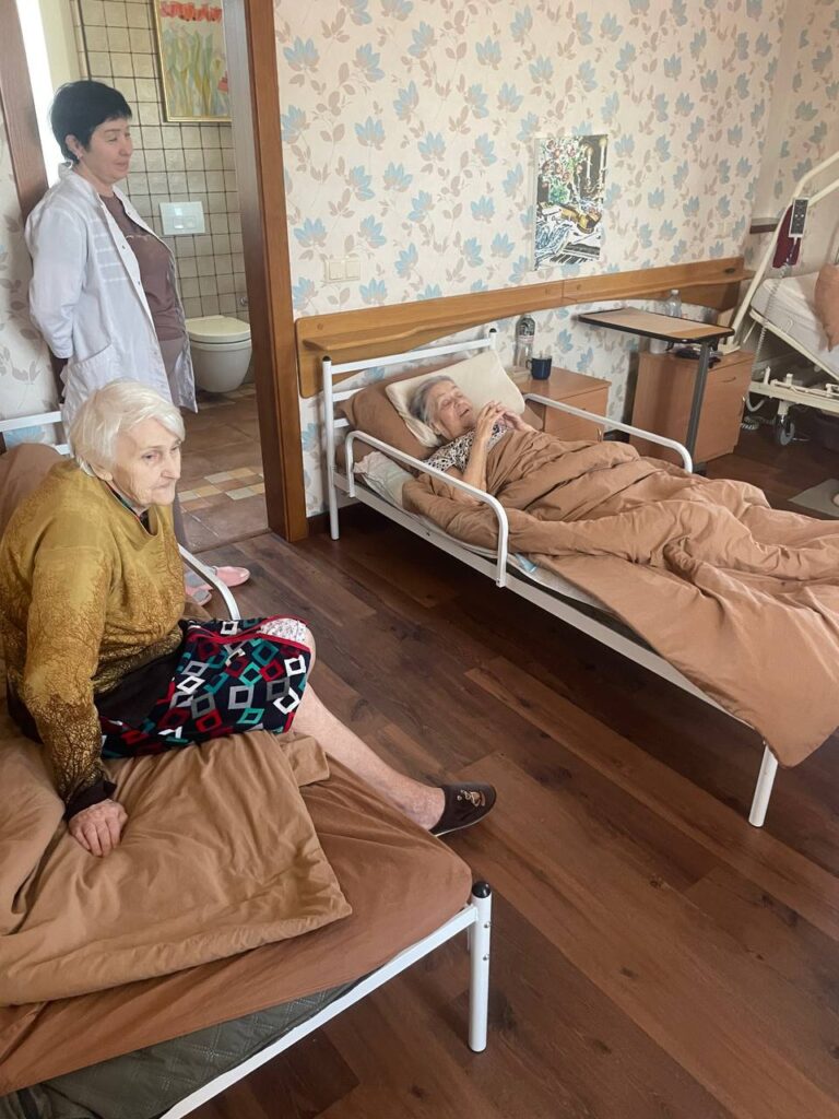 Будинок престарілих Полтава Будинок престарілих Полтава